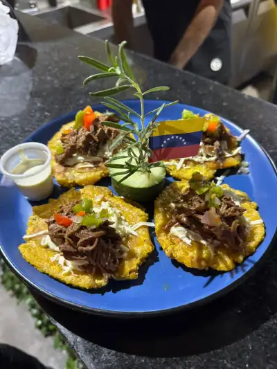 Montaditos de res 