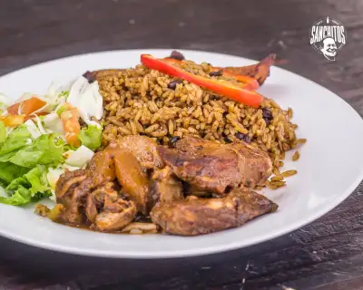 Elija su Plato del medio dia