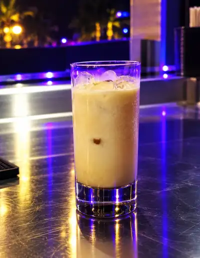 AMARETO CON LECHE