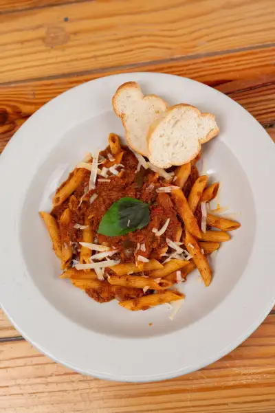 PASTA BOLONESA